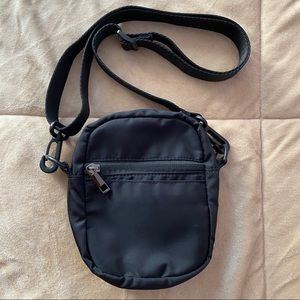 NWT Urban Outfitters Nylon Camera Bag